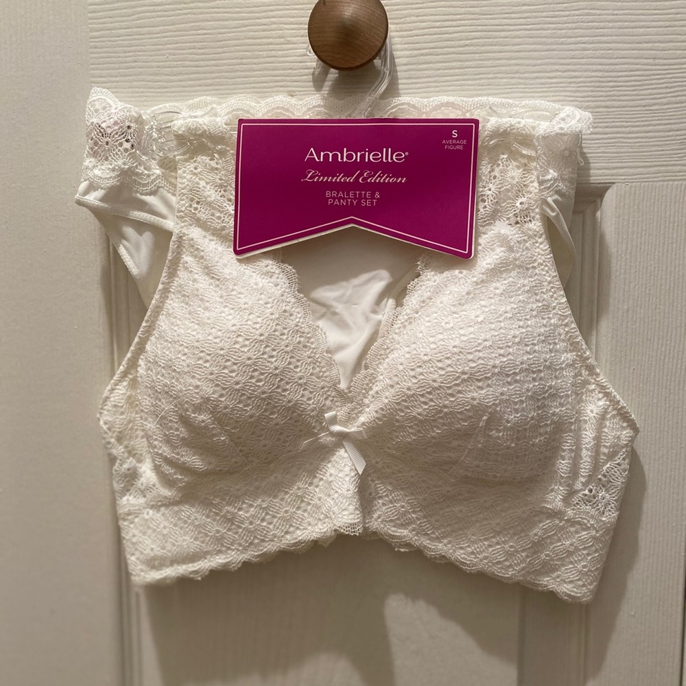 Bra and underwear set